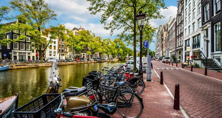 Amsterdam Strada Canale Bici