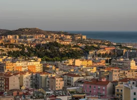 Vita notturna a Cagliari: locali e quartieri della movida