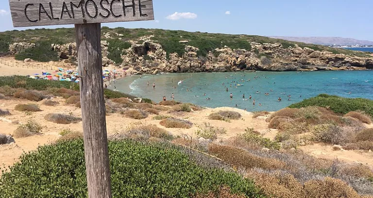 Spiaggia Di Calamosche Sicilia