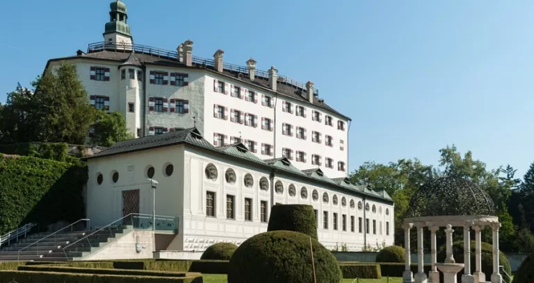 Ambras Castello Innsbruck Austria