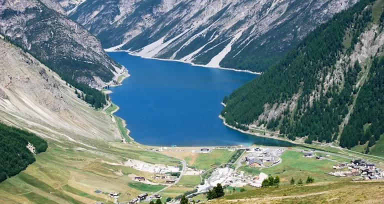 Lago Livigno Montagne Italia Alpi 1