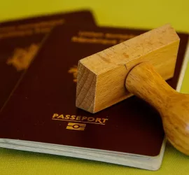Cosa fare in caso di smarrimento passaporto italiano all'estero?