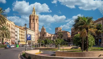 Visita a Valencia in crociera: itinerari fai da te, consigli e tour