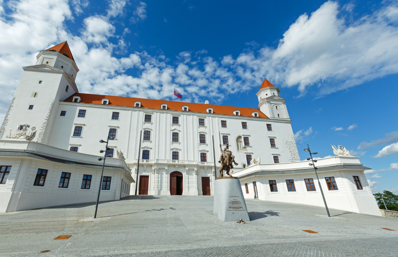 bratislava castle bratislavsky hrad slovakia
