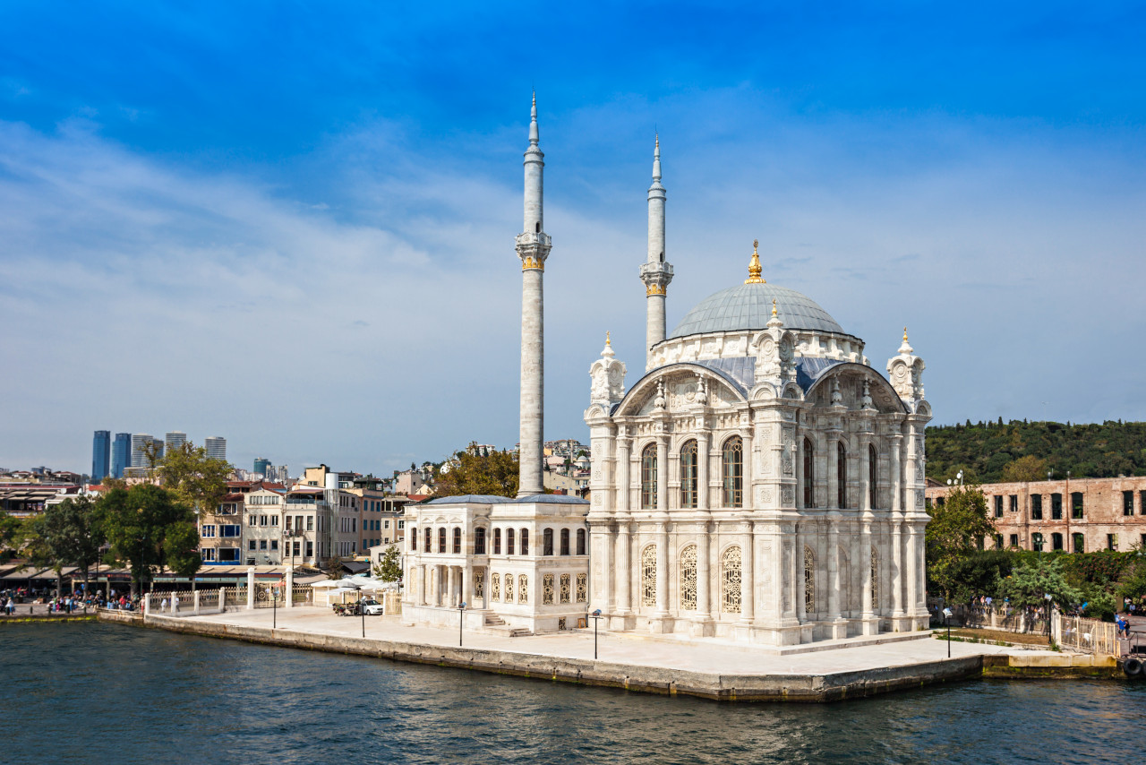 dolmabahce mosque is istanbul turkey it was commissioned by queen mother bezmi alem valide sultan