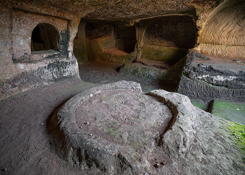 inside salina catacombs naxxar