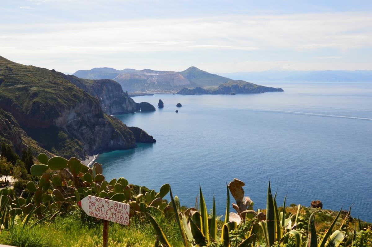lipari sicilia mare natura costa