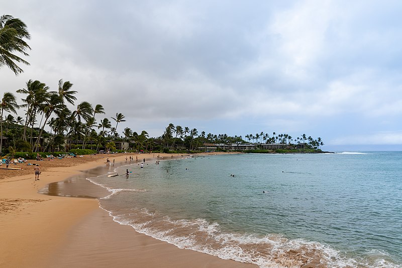 napali beach maui hawaii