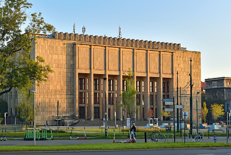 national museum main building cracovia
