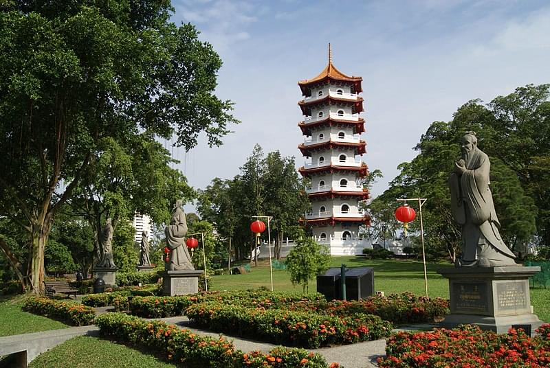 pagoda in chinese garden singapore 1