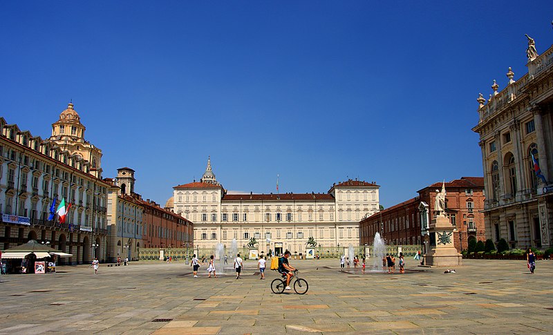 piazza castello e palazzo reale torino 1