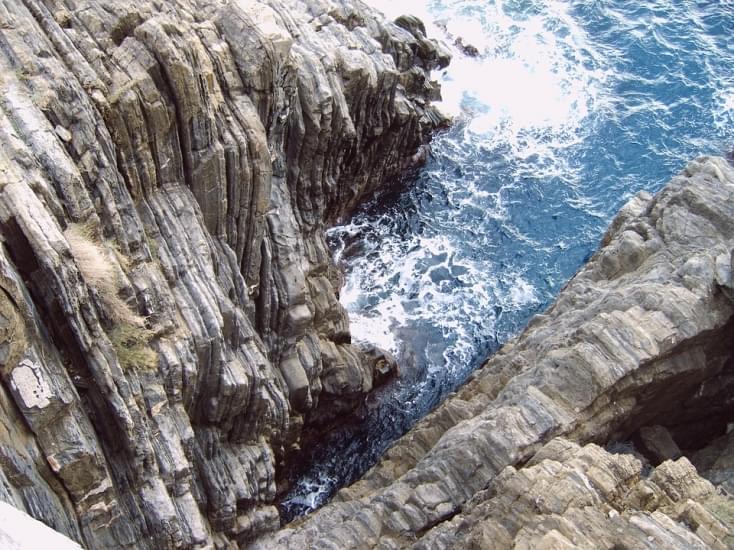 rocce sul mare sestri