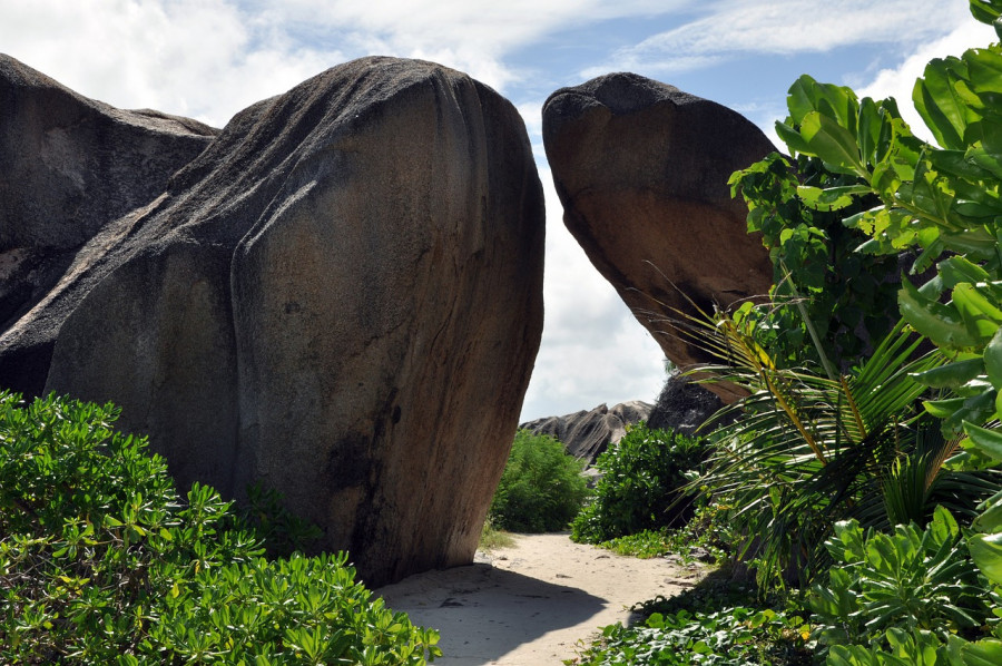 seychelles la digue rocce paradiso