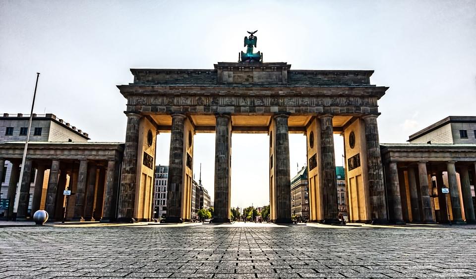un pezzo importante della storia berlinese, la porta di brandeburgo
