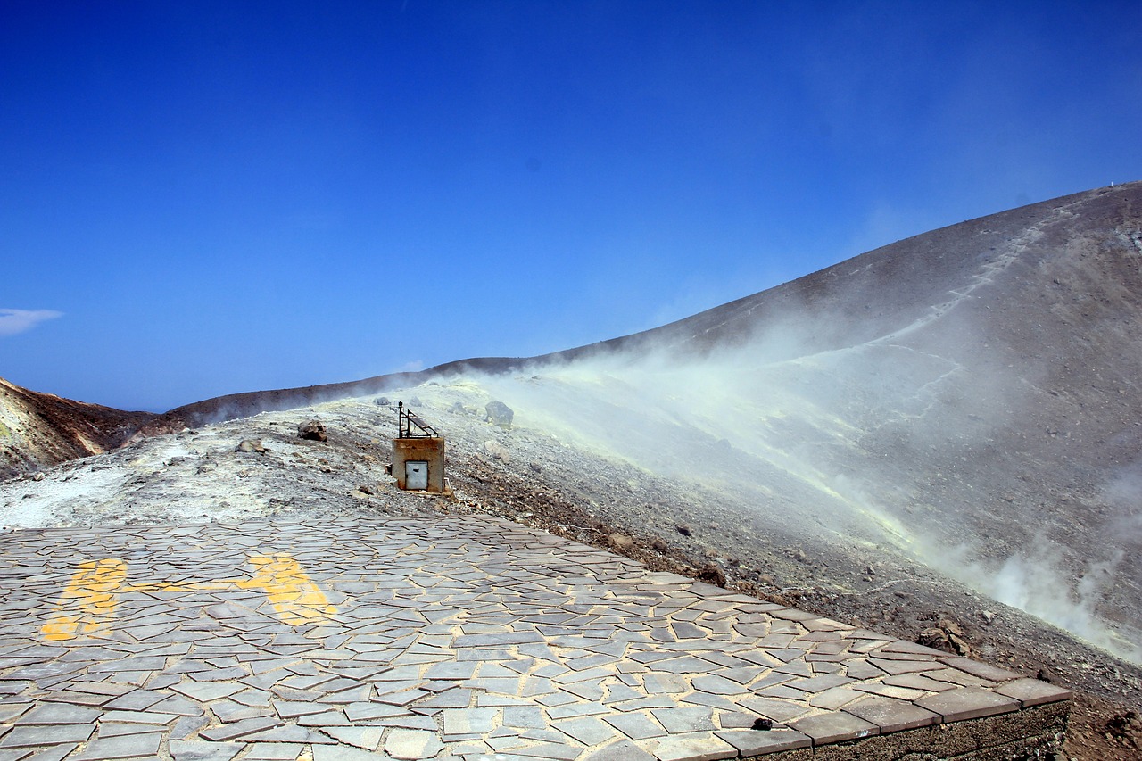 vulcano isole eolie campo di zolfo