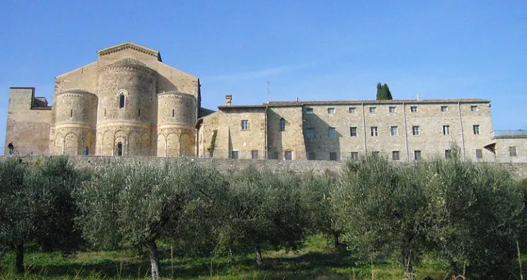 Abbazia Di San Giovanni In Venere Panoramio