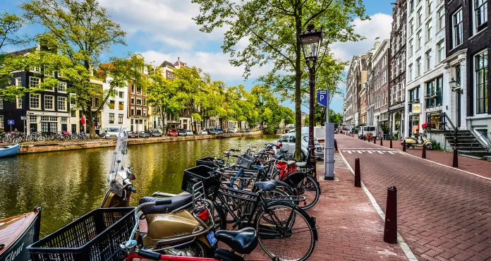 Amsterdam Strada Canale Bici
