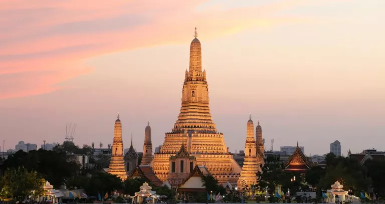 Bangkok Tailandia Wat Arun Tramonto 1