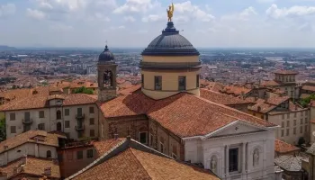 Vita notturna a Bergamo: locali e quartieri della movida