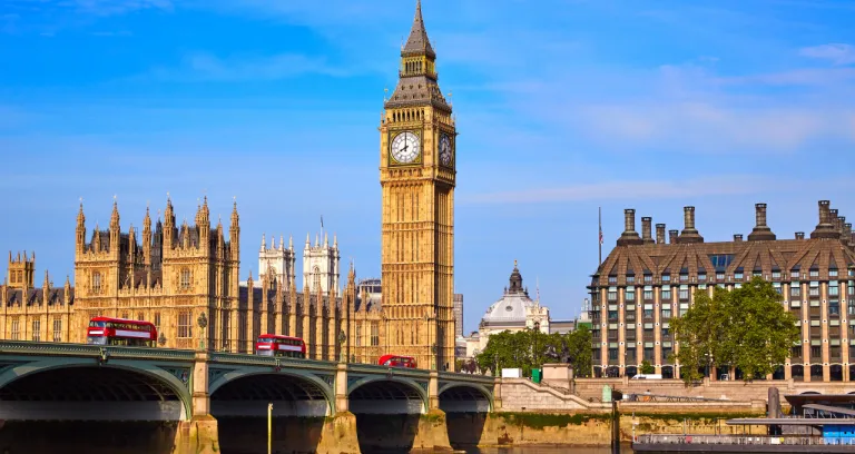 Big Ben Clock Tower Thames River London 1