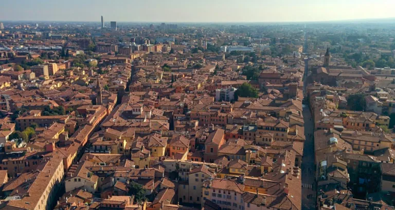 Bologna Torre Asinelli Panorama