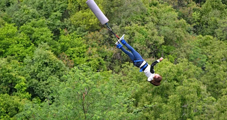 Bungee Salto Panorama Natura