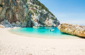 Cala Mariolu, Sardegna: info, immagini, dove si trova e come arrivare alla spiaggia