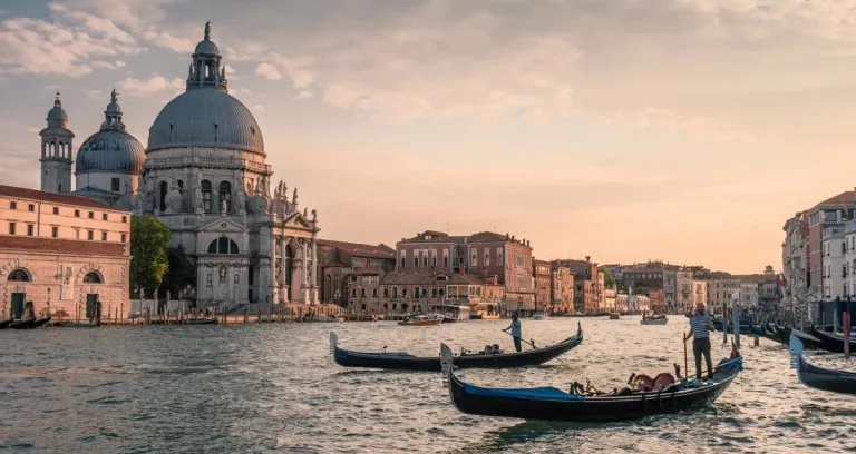 Canale Venezia Gondole Italia 3