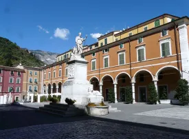 Carrara: cosa vedere, dove mangiare e cosa fare la sera