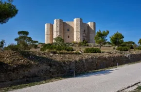 Visita a Castel del Monte Puglia: come arrivare, prezzi e consigli