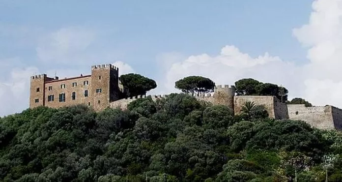 Mura E Castello Di Castiglione Della Pescaia