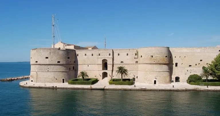 castello di taranto