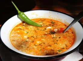Cosa si mangia in Romania: piatti tipici, consigli e curiosità sulla cucina rumena