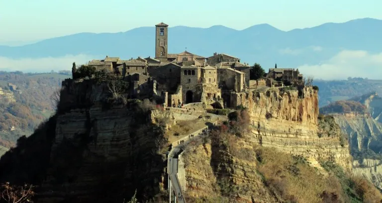 Cittadella Citta Che Muore Montagne