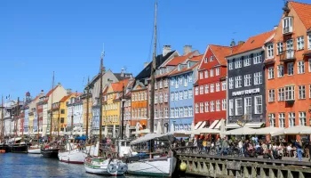 Visita a Copenaghen in crociera: itinerari fai da te, consigli e tour