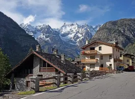 Courmayeur: cosa vedere, dove mangiare e cosa fare la sera