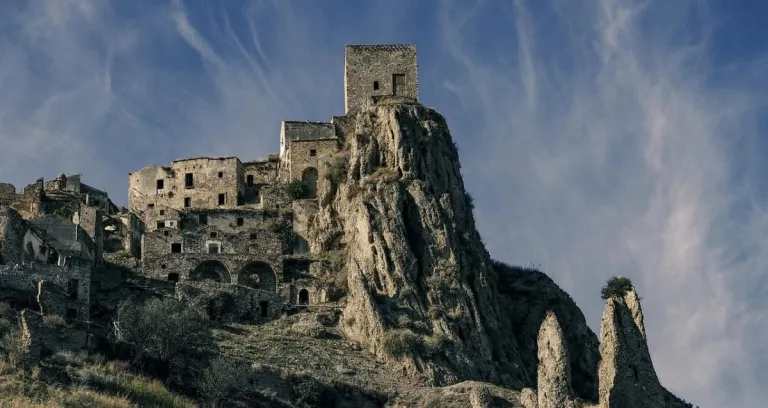 craco basilicata paese paesaggio