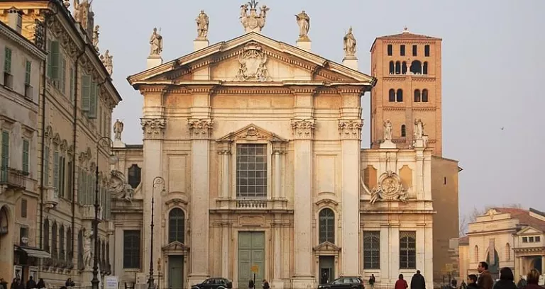 Duomo Di Mantova