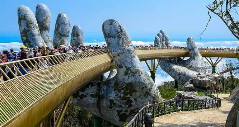 Golden Bridge Da Nang