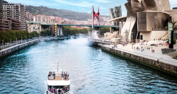 Guggenheim Museum Bilbao Nervion River