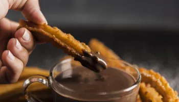 Churros Y Chocolate