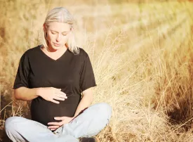Si possono fare viaggi lunghi in gravidanza? Ecco come affrontarli