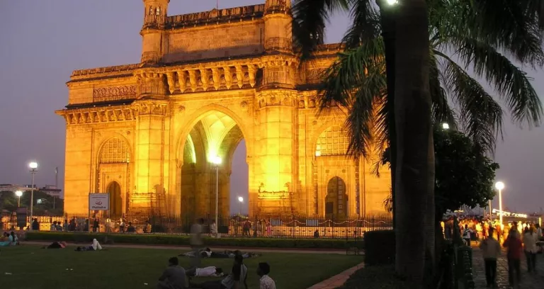 Mumbai gateway of India