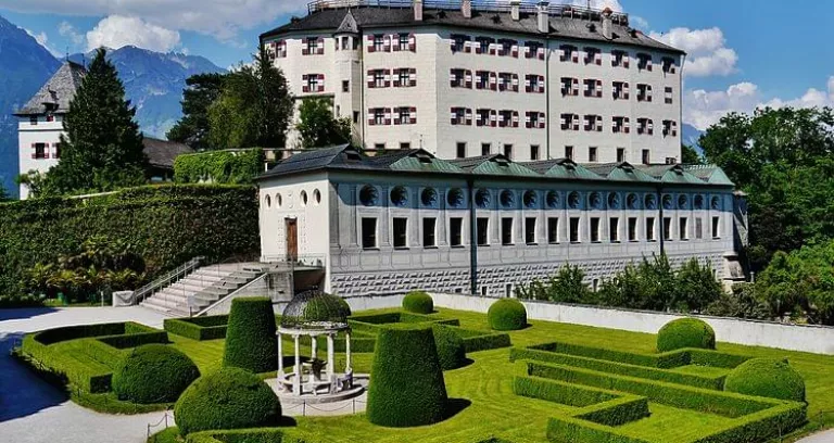 Innsbruck Schloss Ambras Hochschloss 2