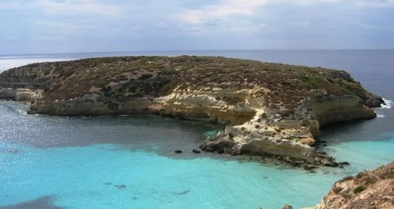 isola di conigli lampedusa