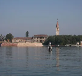 Come arrivare a Poveglia, l'isola dei fantasmi nella laguna veneta