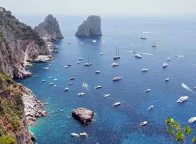 Cosa vedere a Capri: come arrivare, spiagge più belle e itinerario di un giorno