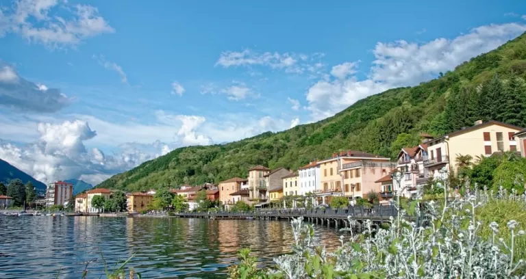 Italia Porto Ceresio Lago Di Lugano