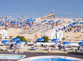 10 mete per l'Estate 2023 per giovani in Italia