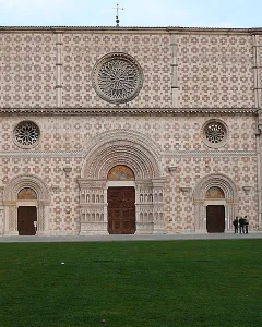 L'Aquila e la Basilica di Santa Maria di Collemaggio